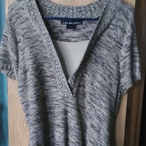 United States Sweaters short sleeve sweater.